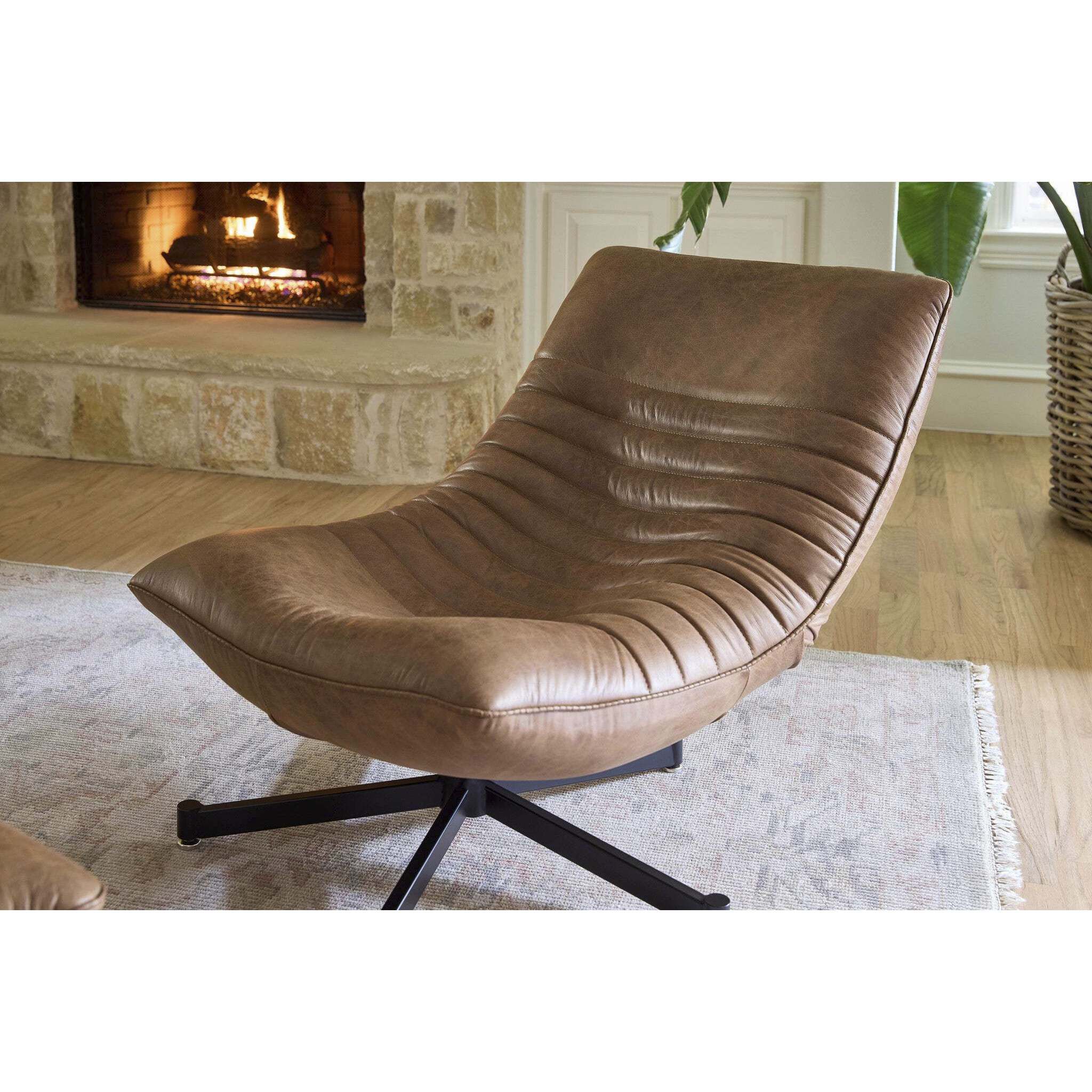 Eduarda Medium Brown Distressed Leather Arm Chair