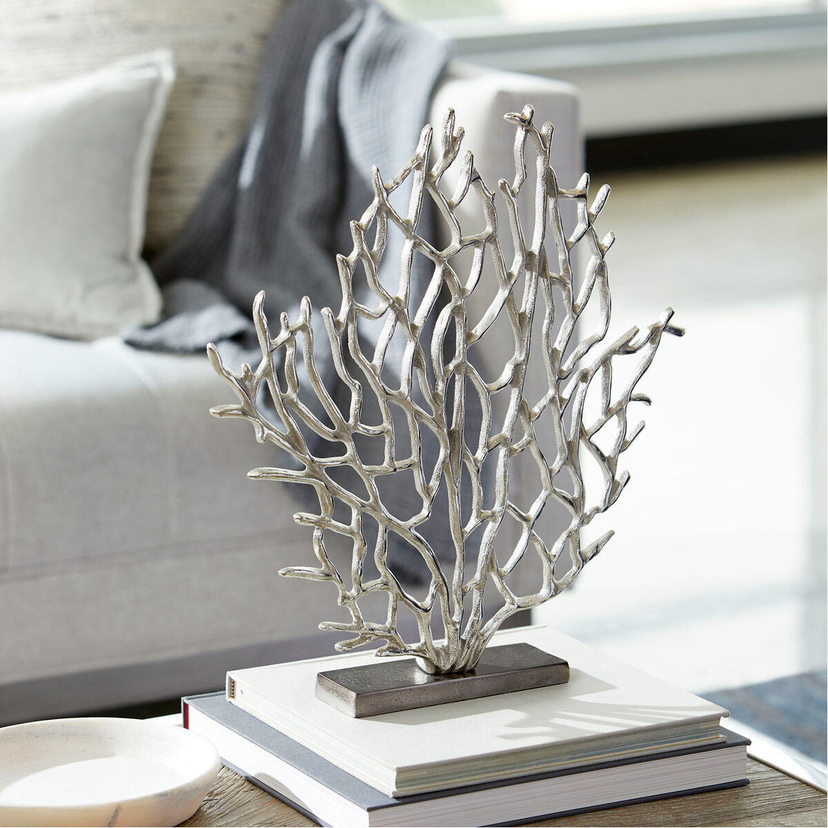 Hydra 32 inch 100.00 watt Gunmetal Table Lamp Portable Light