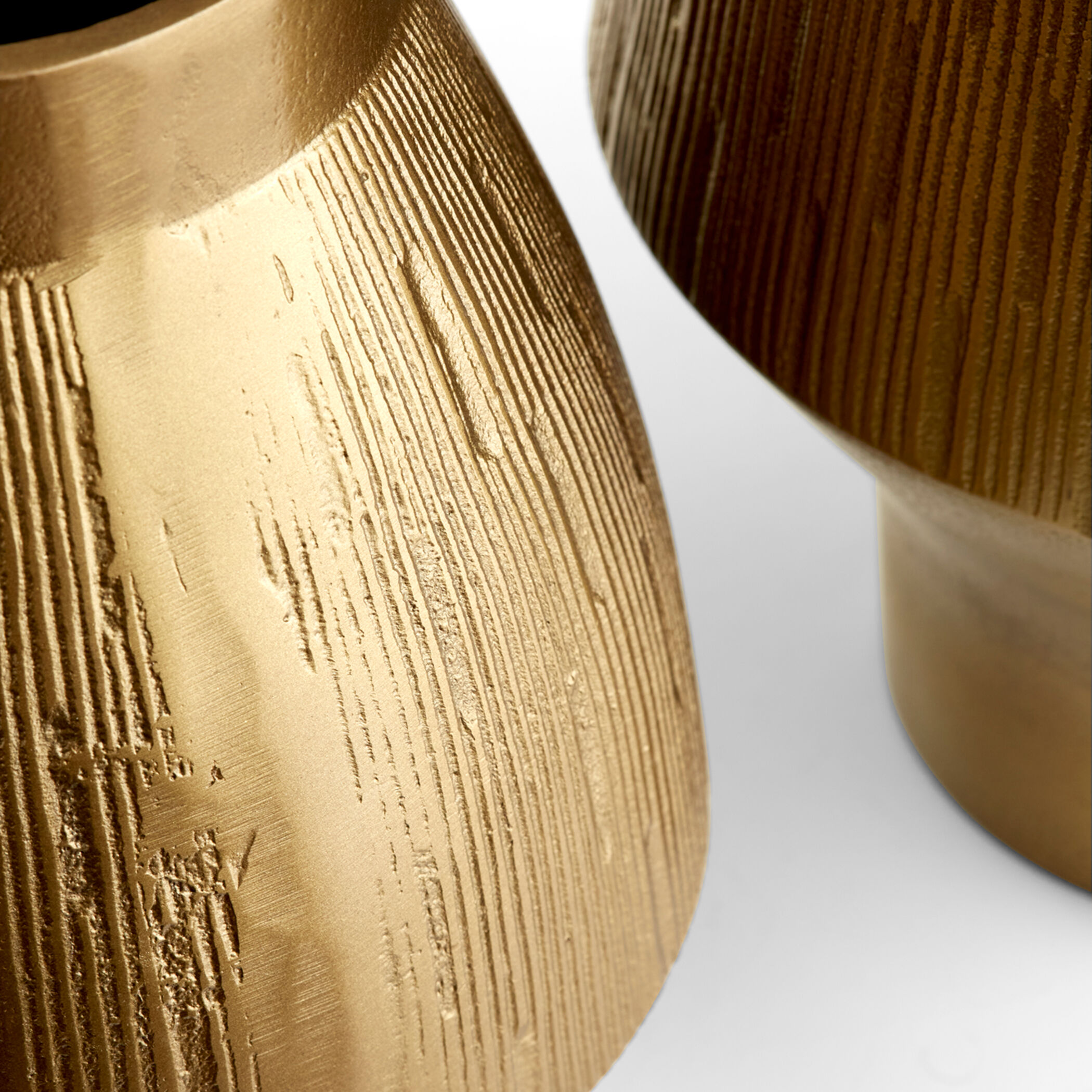 Dorado 9 X 8 inch Vase