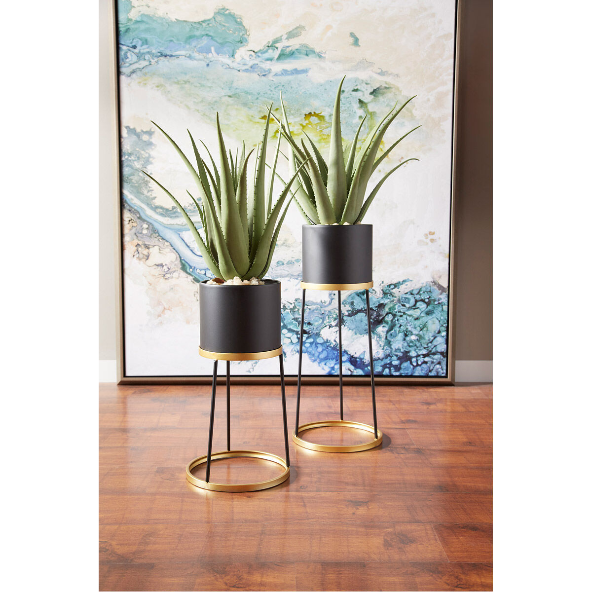 Liza Gold and Black Stand, Large